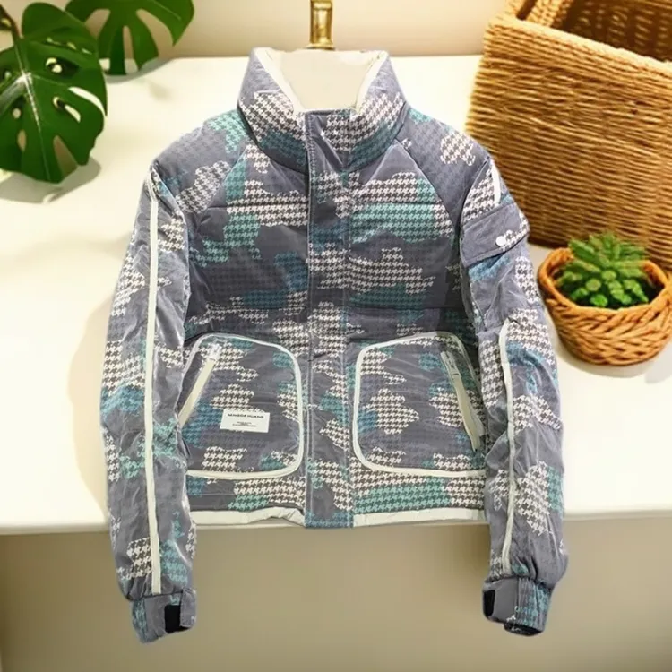 巴赛娜缇冬季男士新款立领印花羽绒服轻薄保暖面包服短款休闲外套