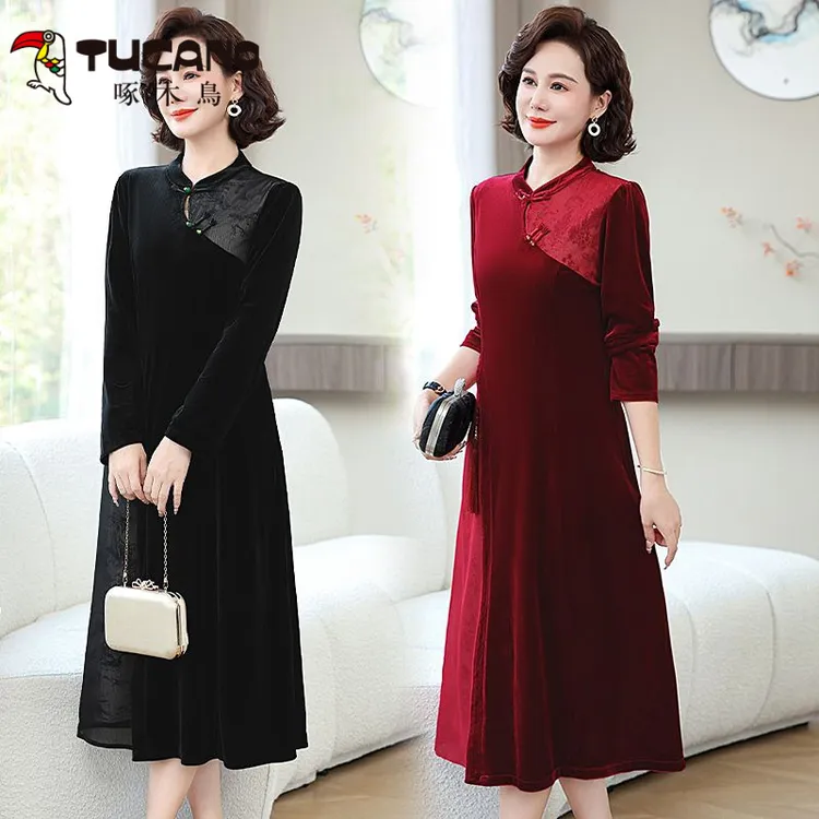 啄木鸟妈妈婆婆中式气质中老年春秋仿金丝绒连衣裙新款改良旗袍礼