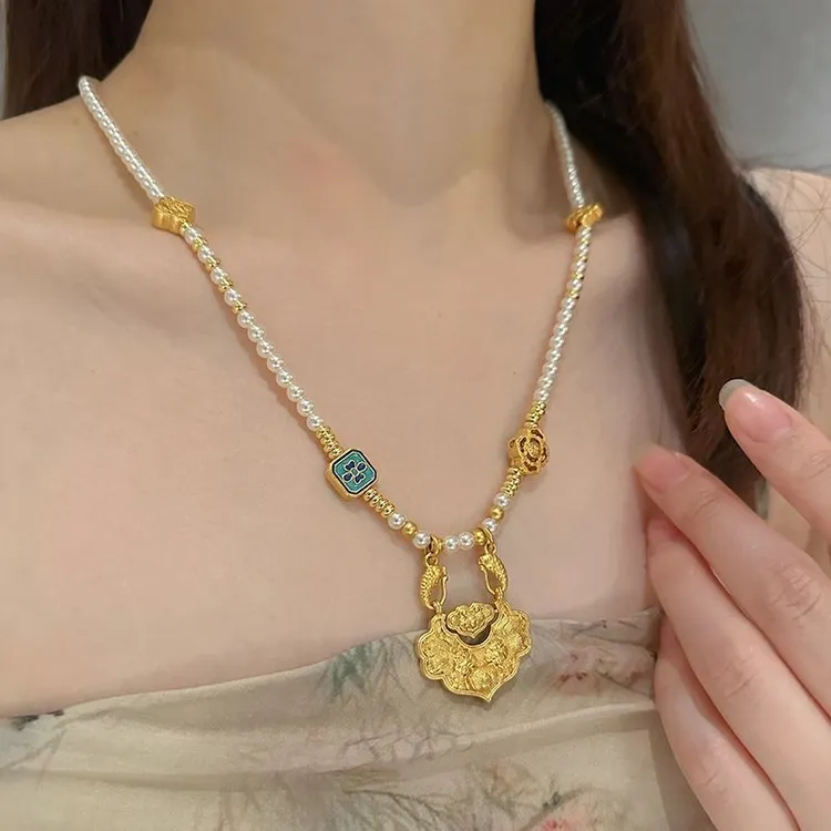 合金项链 新中式古法金锦鲤平安如意锁吊坠贝项链女新款个性气质
