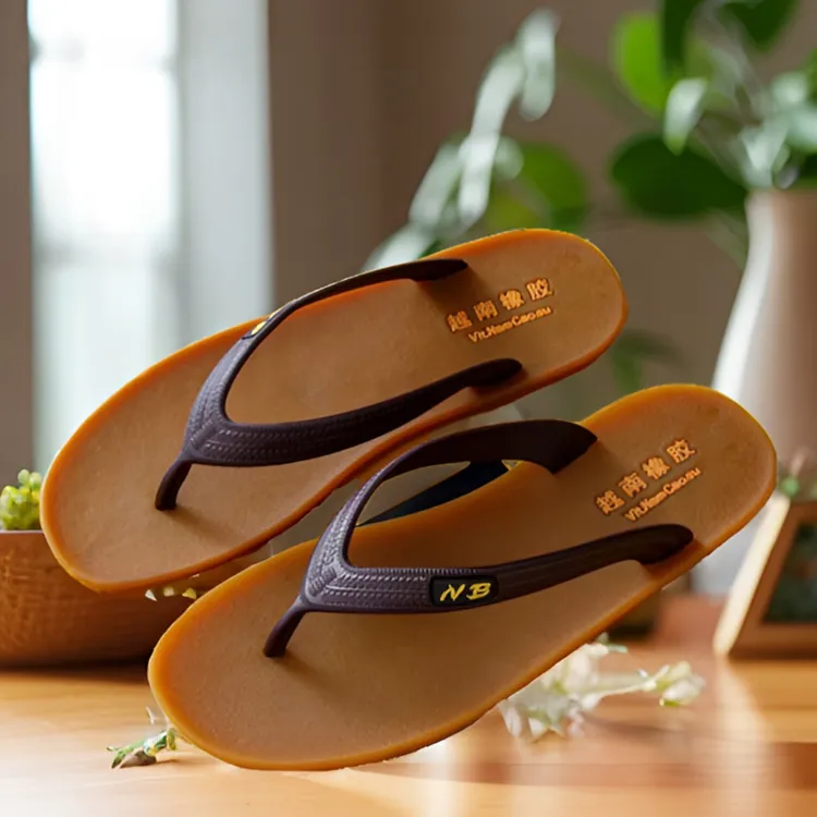 越南泰国橡胶拖鞋男士夏外穿轮胎胶耐磨人字拖防滑沙滩鞋防臭鞋
