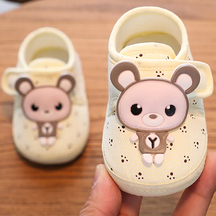 男女宝宝透气单鞋春秋新款学步鞋0-1岁婴儿鞋软底防滑魔术贴