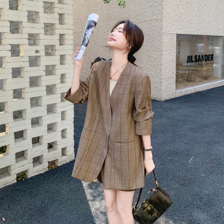 复古格纹西装外套女2024早秋新款高级感韩系氛围感穿搭休闲风西服
