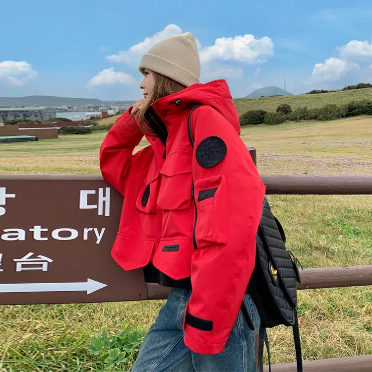 假两件羽绒服女冬2025新款休闲炸街韩系穿搭又酷又飒白鸭绒冲锋衣