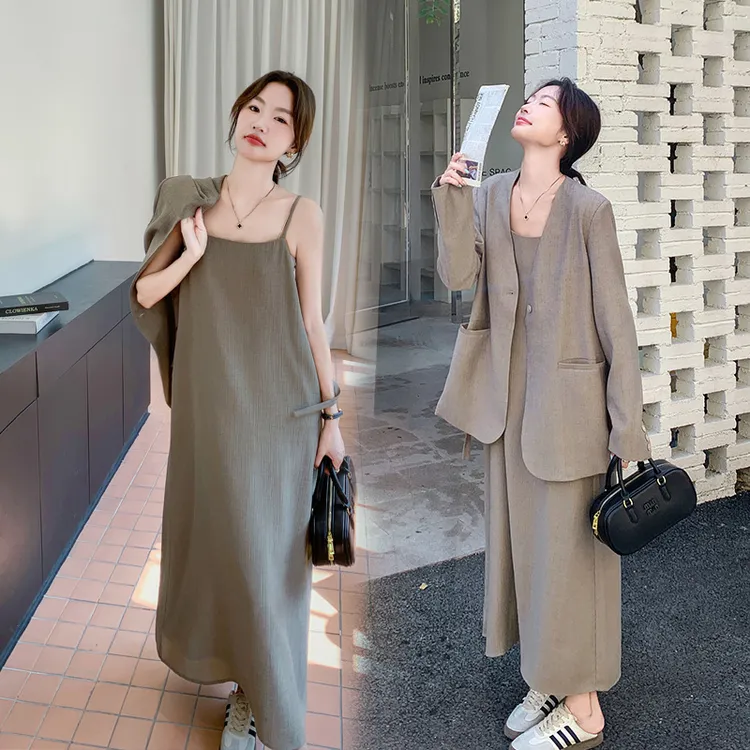 高级感套装裙女秋2024时尚别致独特韩系氛围感穿搭西装外套吊带裙