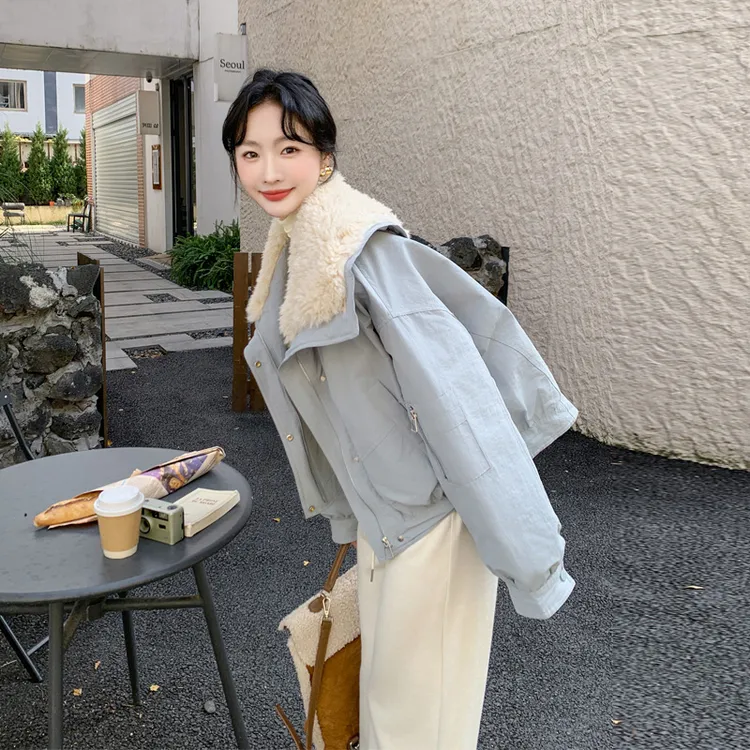 氛围感羊羔毛翻领羽绒服2024冬季新款韩系慵懒风白鸭绒内胆派克服