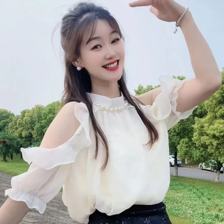 法式优雅风露肩珍珠挂脖雪纺短袖衬衫女夏季新款时尚气质百搭上衣