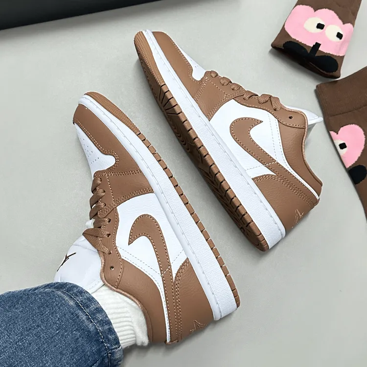 AIR JORDAN 1 LOW AJ1 女款白棕透气新款复古潮流板鞋 DC0774-202
