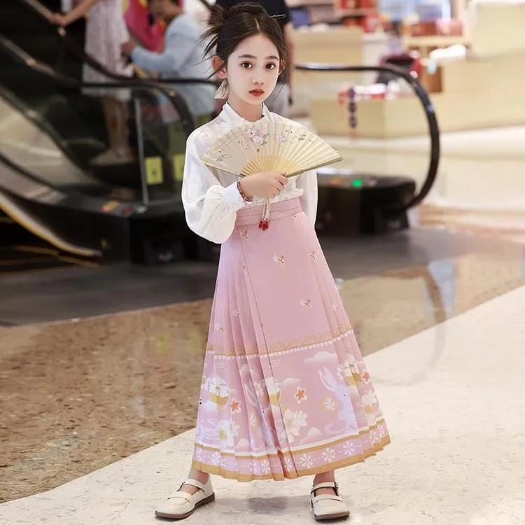 马面裙女童春装洋气儿童中国风汉服裙子2024新款秋季女孩古装套装