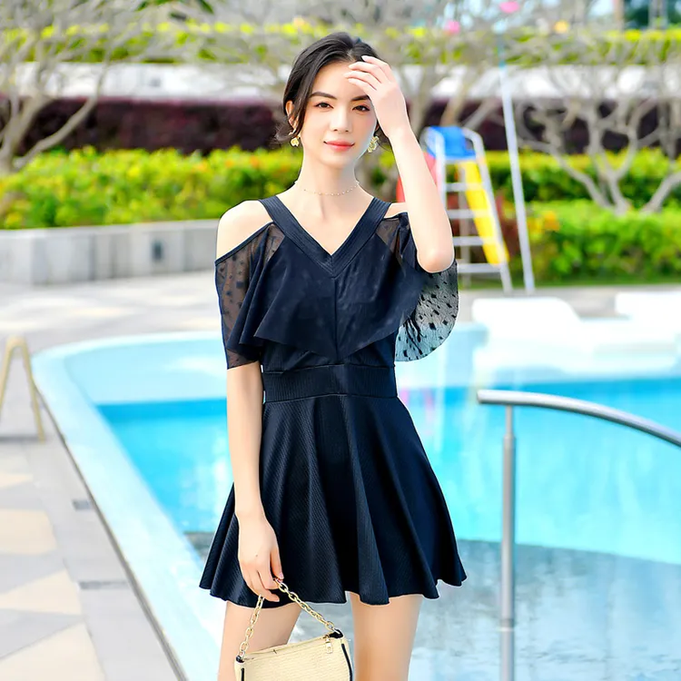 大码泳衣女黑色短袖分体式平角裤遮肚显瘦性感大码遮肉泡温泉泳装