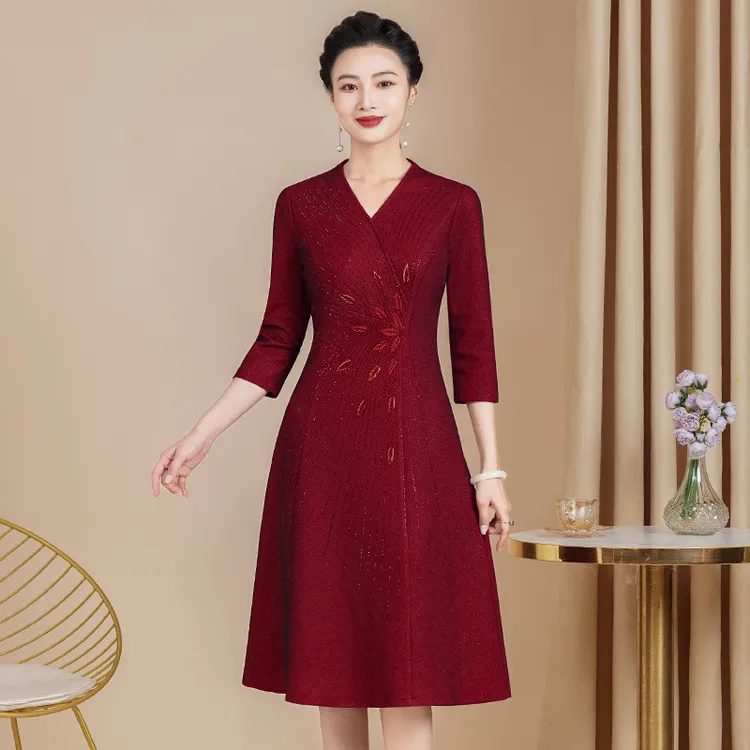 秋冬喜妈妈参加婚礼服红色裙小个子年轻喜婆婆婚宴装旗袍连衣裙秋