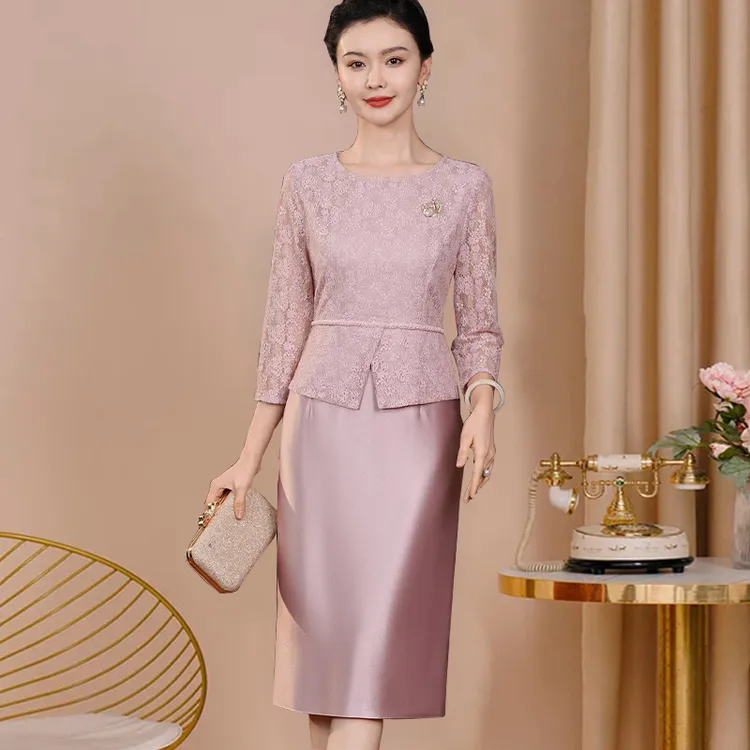 2024秋季新款高贵气质喜婆婆婚宴礼服小个子年轻妈妈紫粉色连衣裙