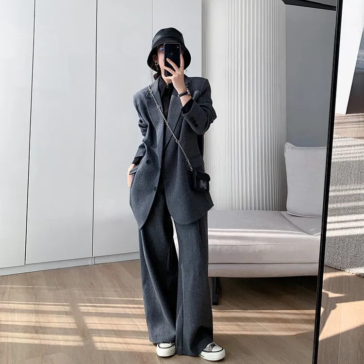 懂点毛呢西装套装女冬2024新款设计感毛呢温柔御姐风时尚气质休闲