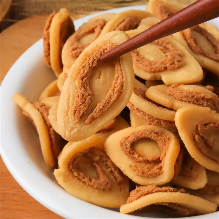 猫耳酥松脆小零食芝麻味网红特产袋装膨化猪耳朵薯片休闲地方特产