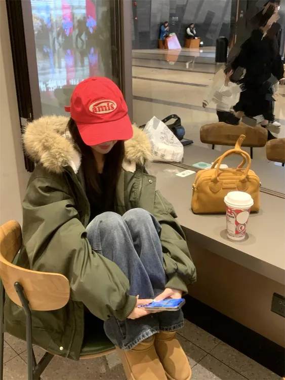 2024冬季新款气质大毛领软糯保暖连帽派克服棉服女宽松超好看棉衣