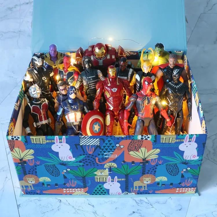 复仇者联盟钢铁侠手办蜘蛛侠玩具绿巨人可动模型摆件男孩礼物潮玩