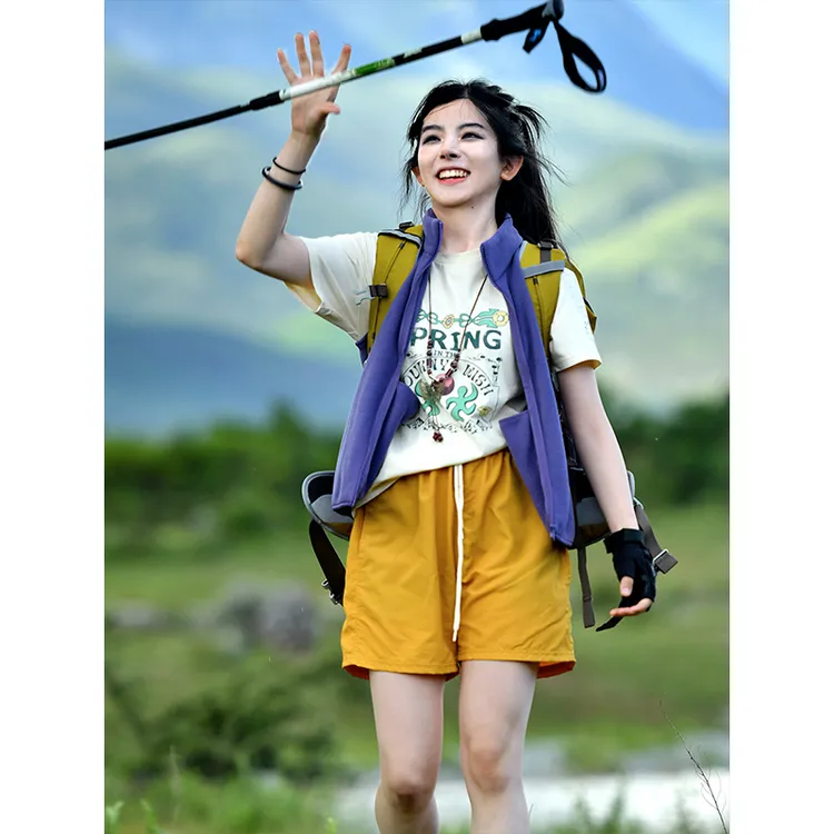 北京森林户外徒步登山百搭休闲摇粒绒保暖无袖立领马甲情侣款男女