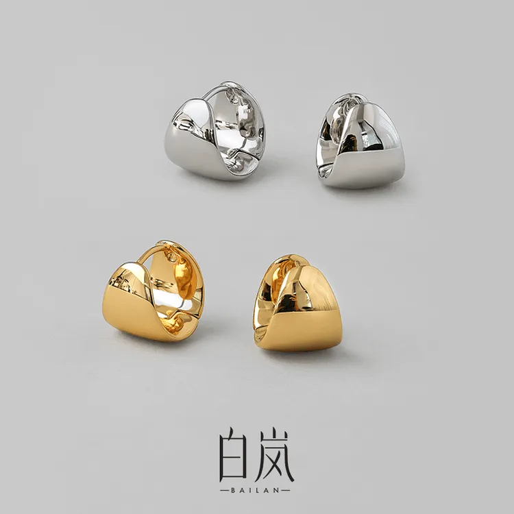 925银耳饰 白岚弧形宽面耳环女小众设计时尚百搭新款潮耳饰ED2010