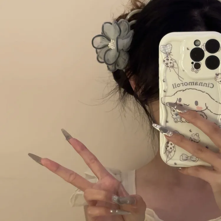 青萝绿山茶～超仙花朵抓夹高级感法式复古小众设计鲨鱼夹子头饰