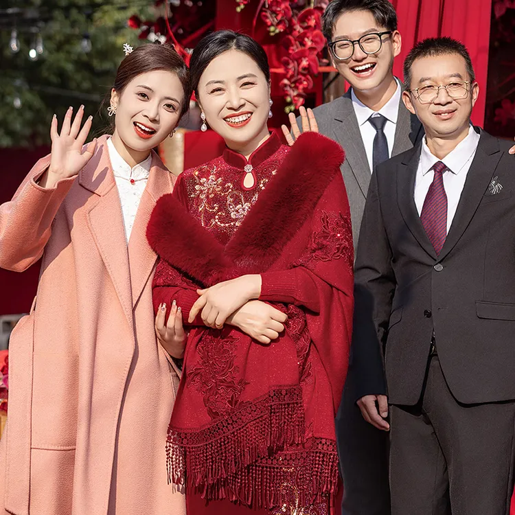 009高档保暖喜妈妈款加绒加厚中老年喜庆酒红婚宴宴会披肩秋冬季