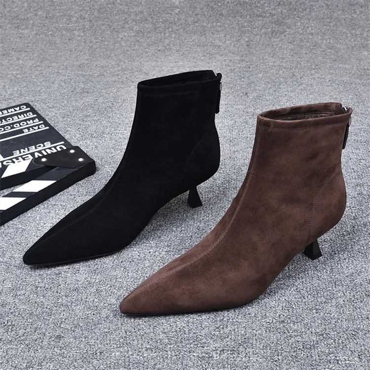 欧洲站靴子女2025年秋季新款细跟尖头短靴中跟后拉链时装靴