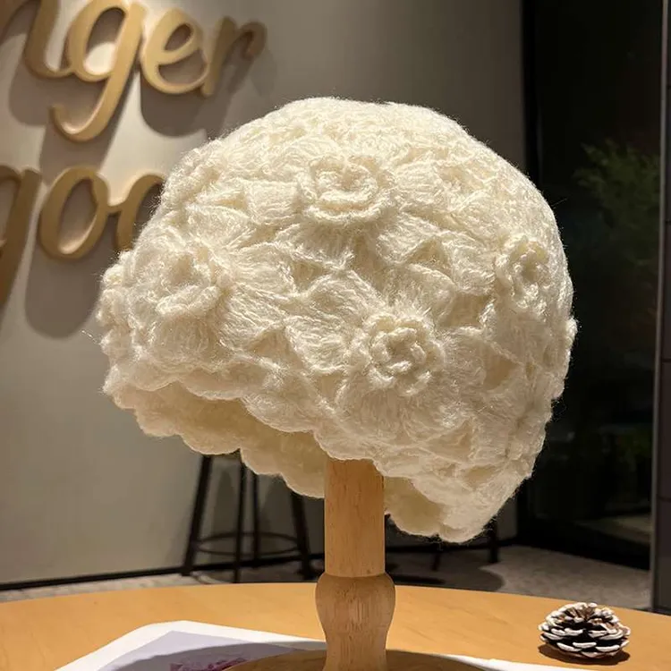 帽子女秋冬季2025新款包头毛线帽手工钩花朵保暖时尚镂空针织帽