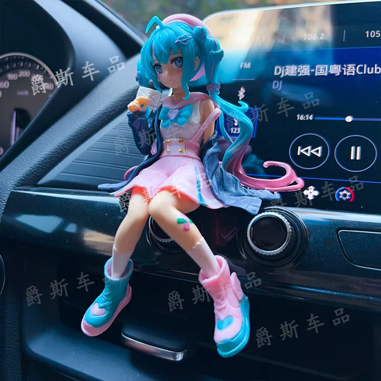 美少女水手初音动漫车载手办二次元汽车中控台模型摆件车内装饰品
