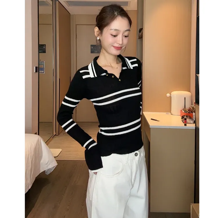 【部分现】秋冬时尚撞色条纹长袖针织衫Polo领新款打底上衣M817