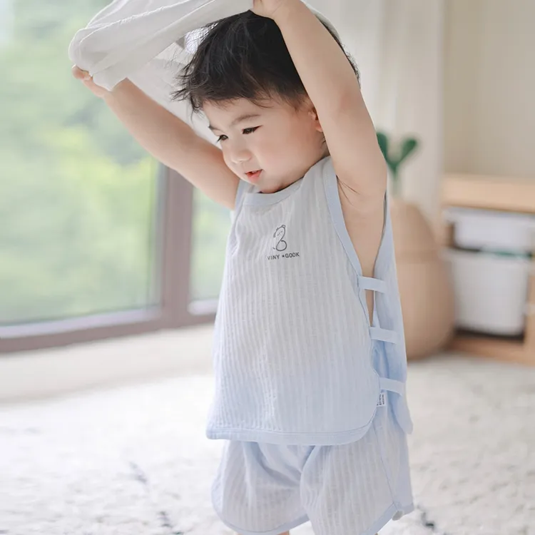 婴儿琵琶衣夏季薄款纯棉男宝宝夏天透气无袖背心短裤两件套装衣服