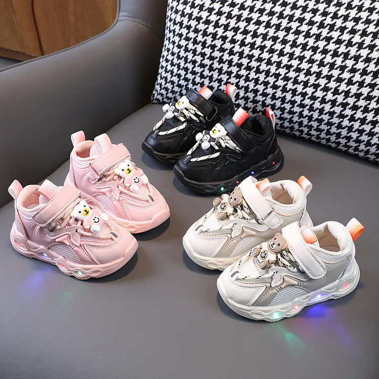 1-6岁3亮灯小孩儿童鞋子2024夏季新款男童网鞋女宝宝软底学步鞋潮