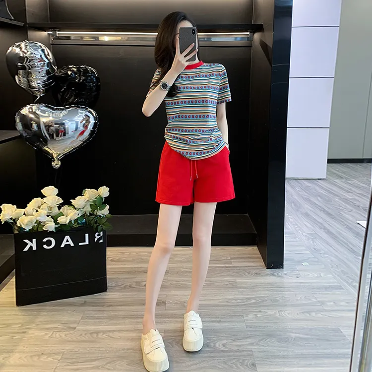 夏季新款时尚休闲运动套装女洋气宽松显瘦减龄松紧腰短裤条纹T恤