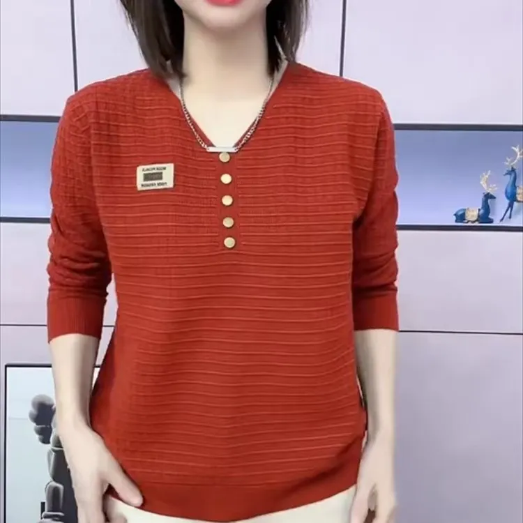 春季新款打底衫女洋气百搭大码休闲长袖针织衫V领纽扣毛衣欧货潮