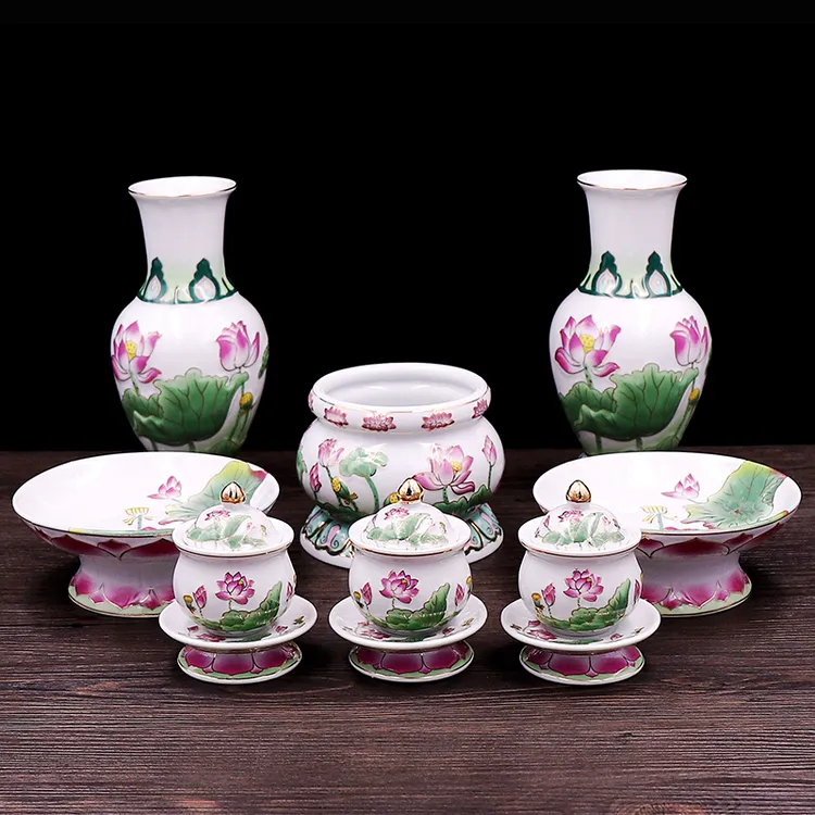 陶瓷彩绘浮雕莲花花瓶套装荷花桌面摆件