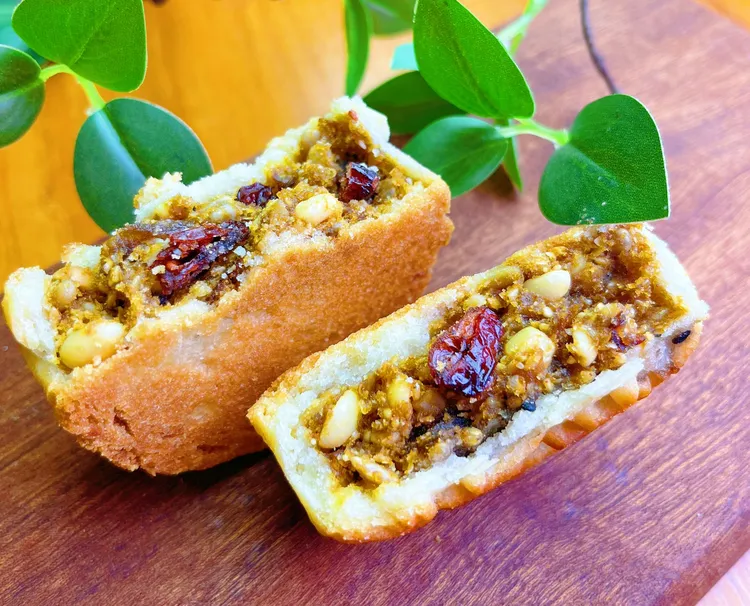 封邱陈家酥皮手工月饼五仁 蔓越莓 紫薯 绿豆多口味月饼 现做现卖