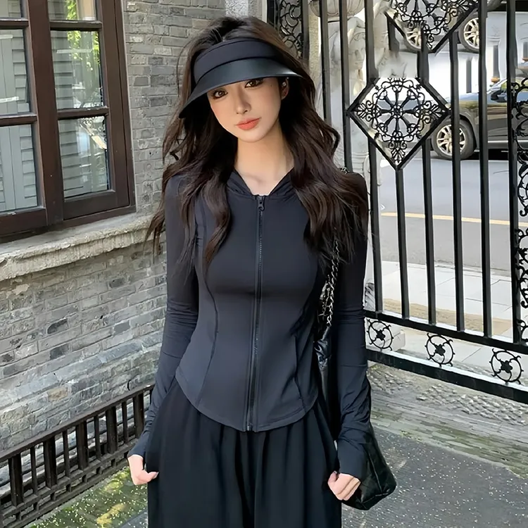 黑色冰丝衣女款夏季薄款透气户外防紫外线修身运动短外套外搭