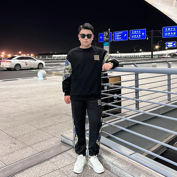 2025春季新款中国风刺绣套头圆领卫衣大码国潮显瘦束脚裤HW23675