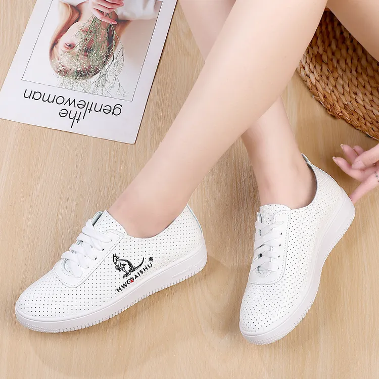 2025新款女士全皮面网面很轻很软很透气防滑软底上班不累脚小白鞋
