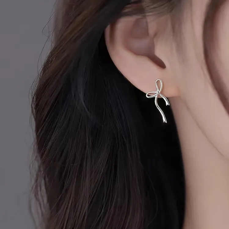 耳饰 蝴蝶结耳钉女高级感耳环2025年新款爆款耳饰甜美设计感