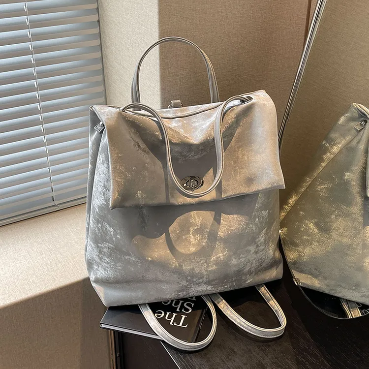 艾米兔 X COOLE女包2025新款洋气大容量质感百搭手提简约双肩包