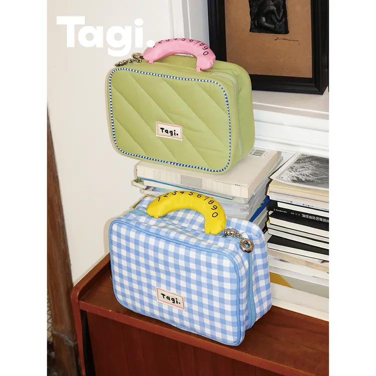 Tagi.  哈兜Callme收纳袋大容量双头 化妆包 达人专属