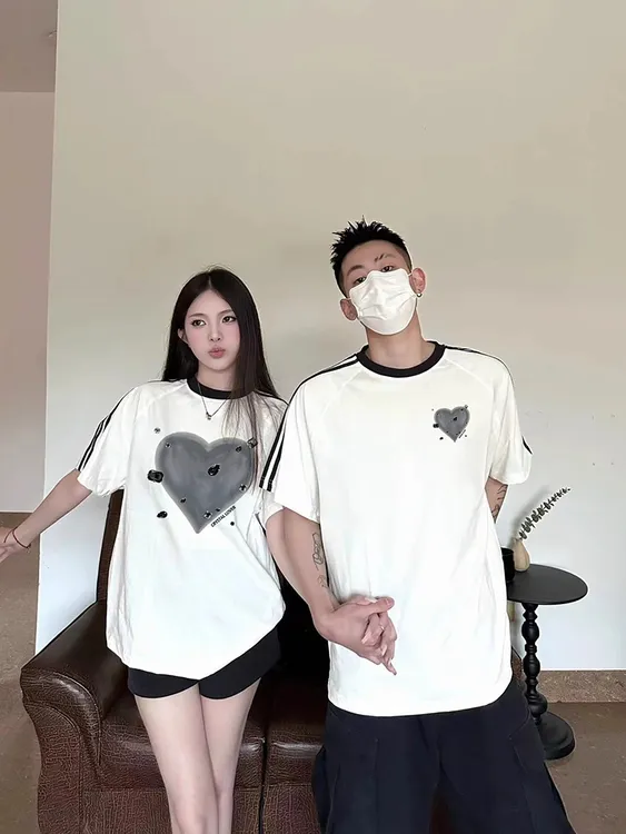特别的情侣装t恤2025新款夏季装高级感高端套装小众潮牌网红短袖