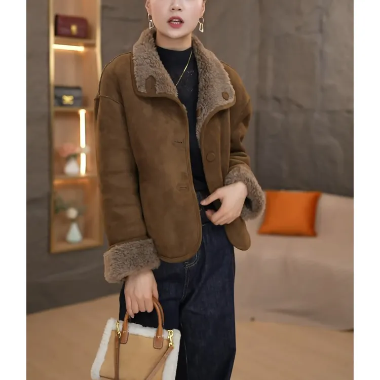 2024冬季新款时尚皮毛一体短外套女休闲百搭保暖设计感两面穿上衣