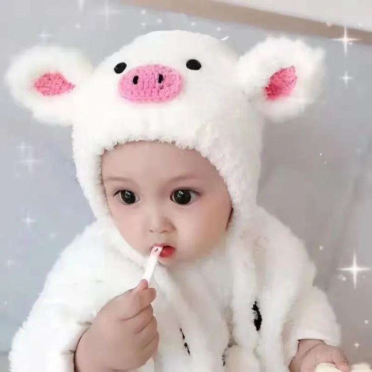 珊瑚绒毛线小猪卡通帽