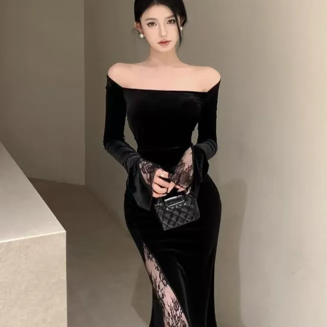 辣妹黑色高级感丝绒连衣裙女秋季新款蕾丝开叉裙子