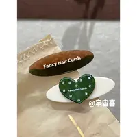 N4-033【绿咖色爱心锆石亚克力椭圆英文字母鸭嘴夹】