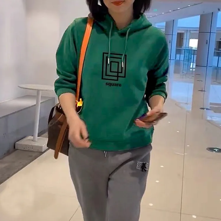 时尚爆款连帽卫衣 帽衫女高质量休闲百搭潮流印花长袖上衣卫衣女