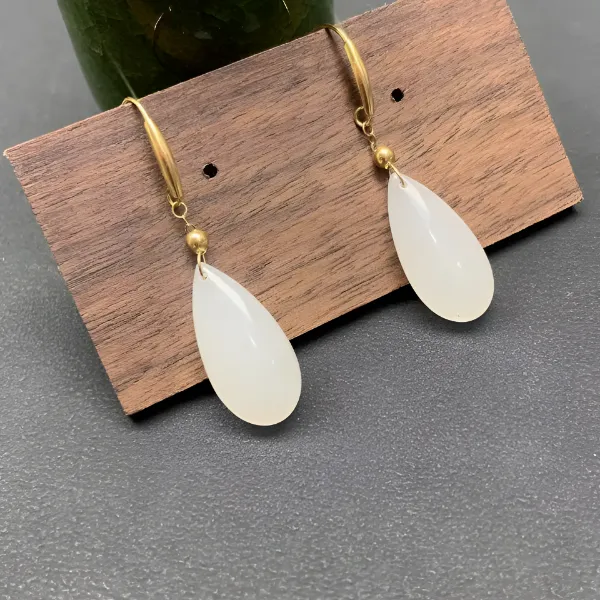 和田白玉水滴耳环18K金