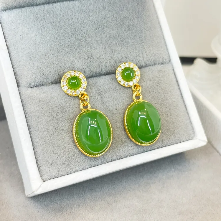 100%和田玉耳钉碧玉大蛋面耳钉S925银小众珠宝耳坠玉耳饰深浅随机