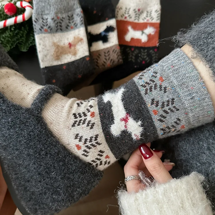 【费尔岛小狗】秋冬保暖百搭ins潮复古毛毛狗韩系学院中筒袜加厚