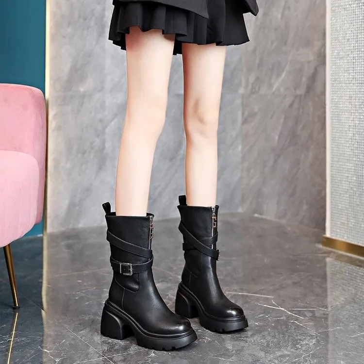 2025秋冬新款厚底小个子粗跟中筒高跟皮带扣爆款骑士靴英伦马丁靴