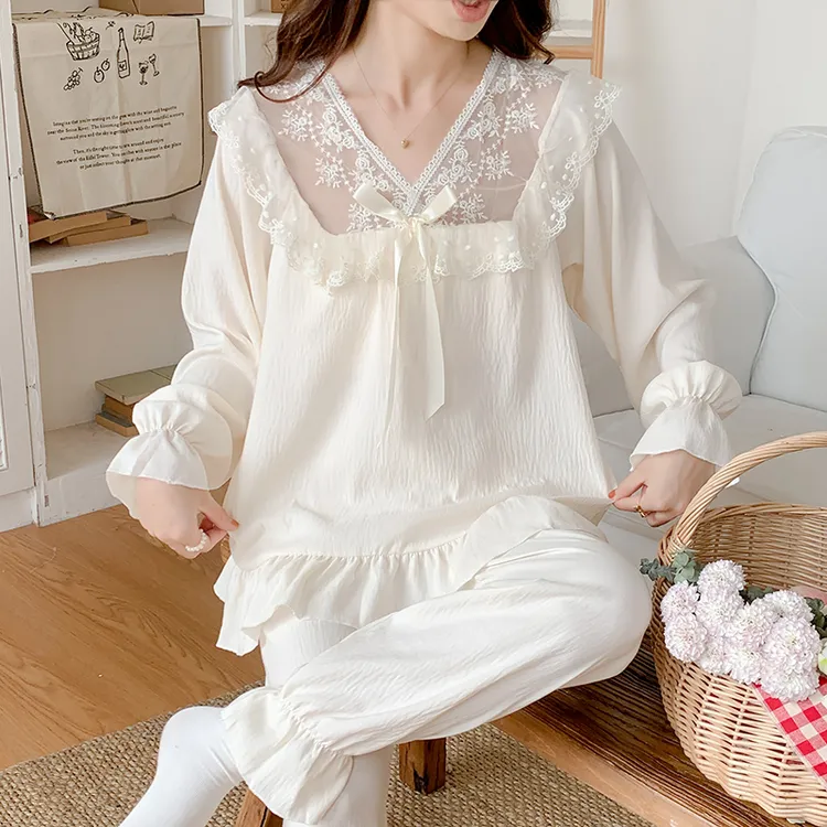 带胸垫长袖睡衣套装女春秋冬季2024年新款甜美简约蕾丝花边家居服